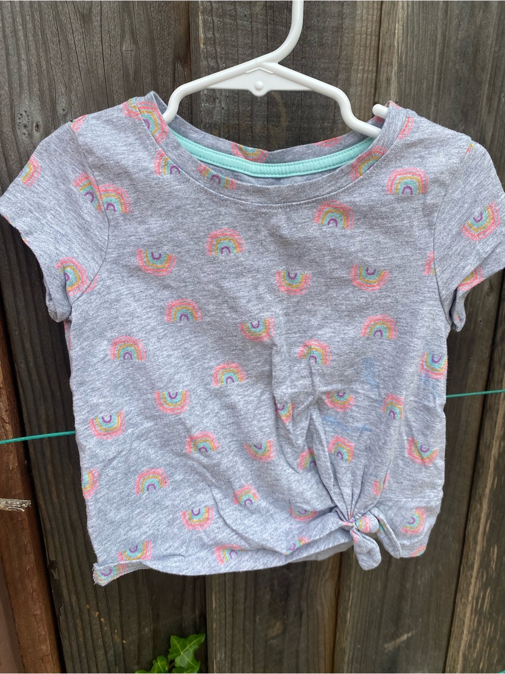 Cat & Jack Gray Short Sleeve Tee with Pastel Rainbow Knot